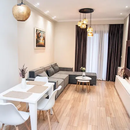 Luxe Haven B22 * Tiran